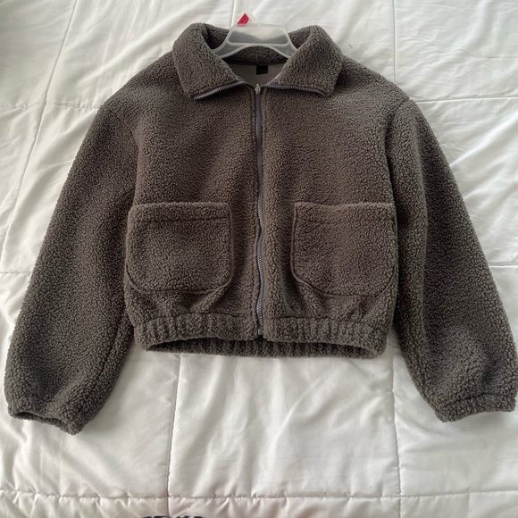 Fuzzy jacket - Picture 2 of 2